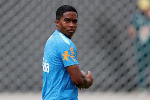 意媒：恩德里克未来几天与穆帅沟通决定未来，罗马是外租热门下家