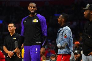 哈特：我的3岁儿子最喜欢的球员不是我 而是詹姆斯