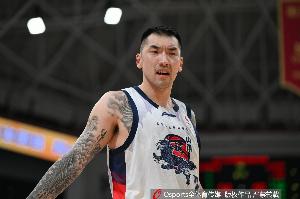 鲁媒：山东高速男篮全队已经抵达滨州 将于明天下午进行热身赛