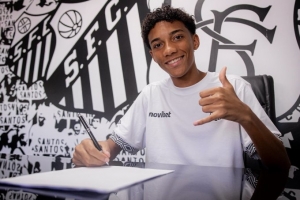 ESPN：小罗比尼奥想在今夏离开桑托斯，他在库卡手下没有出场时间
