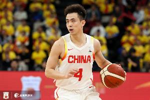 媒体人：男篮后场运转近乎瘫痪吞完败 对手憋着一股劲要赢球