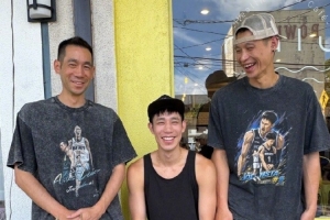 阳光与海滩！林书豪晒近照：和家人在夏威夷的度假时光⛱️