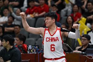 媒体人：中国队要缩短轮换 吕飞燕/陈昱休很难打此局王子超犯规多