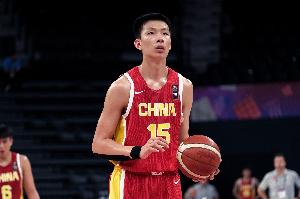 媒体人：今天的哨子太过分了 这是我们近十年来最接近冠军的一次