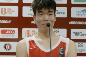张懿赵杰：我们最后在篮板球上没有做好 导致输掉了比赛