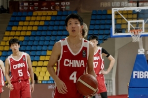 中国队唯一希望是让张宇辰打1号位但调整太晚 陈昱休打不了高端局