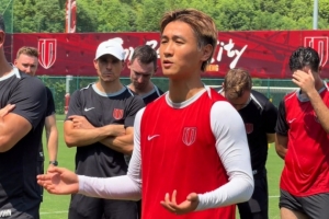 韦世豪发言：听到大家喝倒彩非常伤心 会把奖杯奉献给球迷