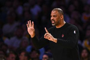 火箭媒体人：乌度卡是NBA前十的教练 火箭能在他带领下夺冠