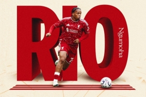 恩古莫哈今天18岁生日，利物浦官推祝福：生日快乐！