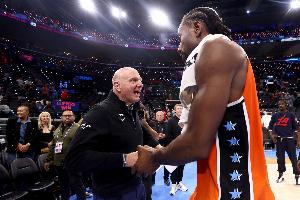 名记：NBA与球员工会就处罚结果达成一致 快船无权抗诉