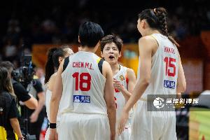 记者：中国女篮未来几年的双核已呼之欲出 韩旭+杨舒予是定海神针