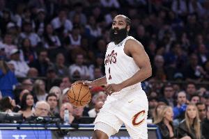 队记：骑士不需要哈登在季后赛独自扛起球队 只需要他保持出勤