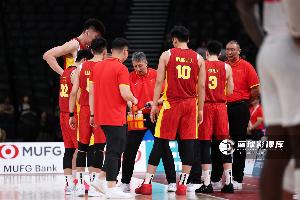 杨毅：为啥不派最强阵打亚运？不能奥运会进不去 这弱的又瞧不上