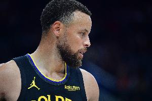 帕金斯喊话邓利维:库里是历史最伟大控卫 勇士必须为他配争冠阵容
