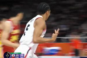 无语了！日本男篮连续得分 中国男篮落后达到全场最高的35分...
