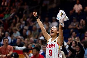 高效替补！唐子婷5投2中&罚球2中2得到7分2板2助 正负值+37