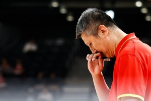 这就是没篮的伊朗？半场郭士强大喊伊朗没篮 最终命中15记三分