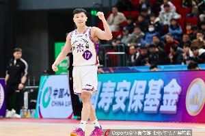 CBA官网更新自由球员名单：共5人 新增张旭和方佳晨