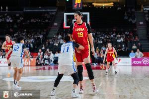 独一档！张子宇亚运会场均砍下19.5分6.3板 投篮命中率达83.7%