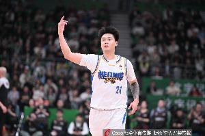 赵睿：休赛期减重离不开教练李楠督促 每周一称重不达标就加练