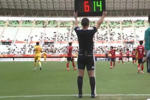 第84分钟，U23国足做出第二次换人调整，依木兰换下徐彬