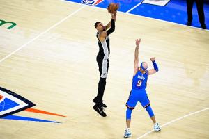 现在的NBA 是不是“会投三分”比什么都重要？