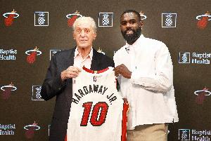 季前赛首秀三分3中3！斯波：小哈达威是能瞬间点燃进攻的球员