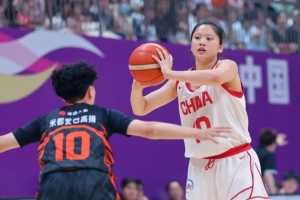 内外开花！李沅珊11中8砍全场最高21分 三分7中5