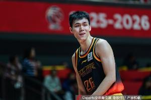 该出手时就出手！庞峥麟半场13分钟 5中4&三分2中2拿到10分3助