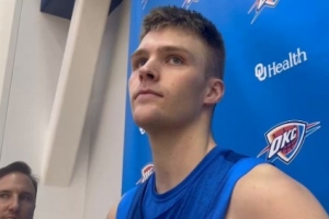 斯特尔茨谈雷霆球迷：他们太棒了 这是离我最近的NBA球队