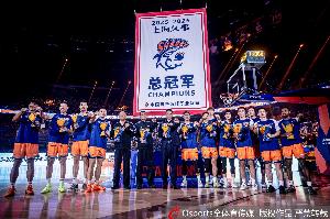 新民体育：拿了总冠军 上海大鲨鱼头脑没昏